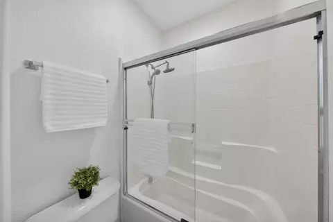 Bath - 44 Moon Dance, Milpitas, CA 95035 photo 2 of 4