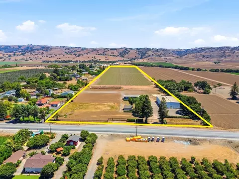 3065 Pacheco Pass Hwy, Gilroy, CA 95020 photo 2