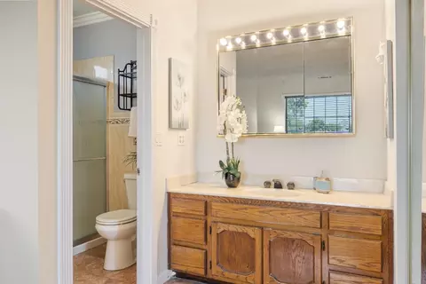 Bath - 560 Cestaric Dr, Milpitas, CA 95035 photo 2 of 3
