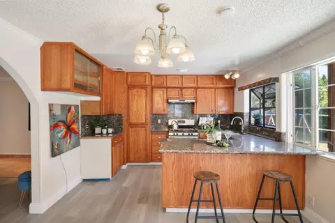 Kitchen - 560 Cestaric Dr, Milpitas, CA 95035 photo 4 of 4