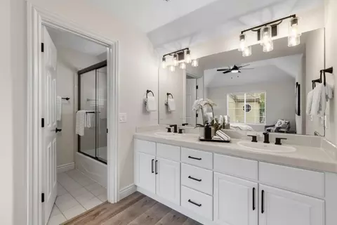 Bath - 84 Dot Ave, Campbell, CA 95008 photo 4 of 8
