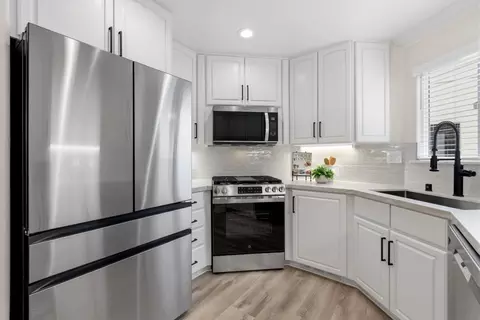 Kitchen - 84 Dot Ave, Campbell, CA 95008 photo 2 of 2