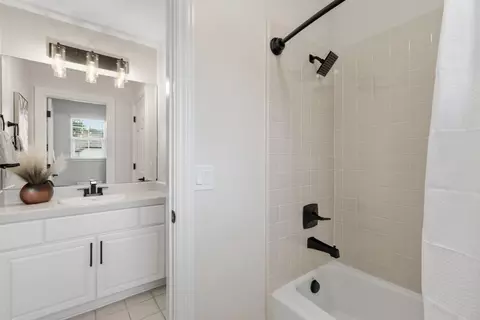 Bath - 84 Dot Ave, Campbell, CA 95008 photo 8 of 8