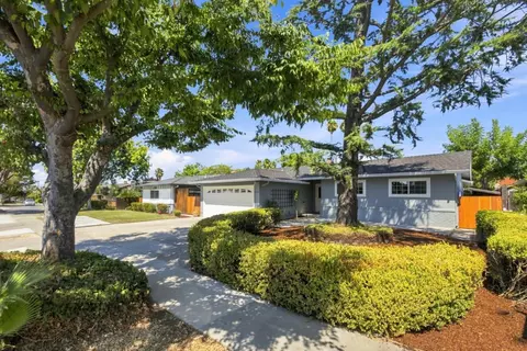 5284 Larchwood Dr, San Jose, CA 95118