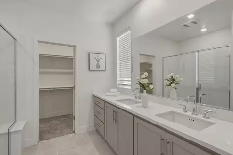Entry Way - 5955 Markham Dr, Tracy, CA 95377 photo 5 of 5