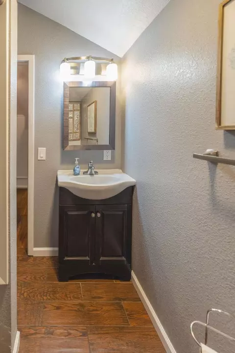 Bath - 1205 Trinity Ave, Seaside, CA 93955 photo 2 of 4