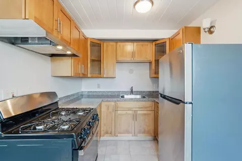 240 Duboce Ave, Richmond, CA 94801 photo 3