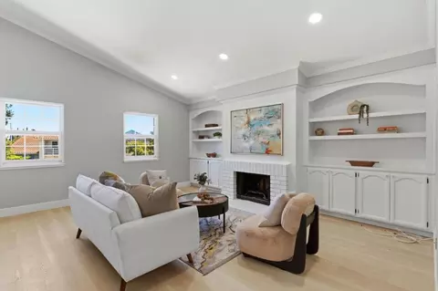Living - 895 Del Vaile Ct, Milpitas, CA 95035 photo 5 of 5