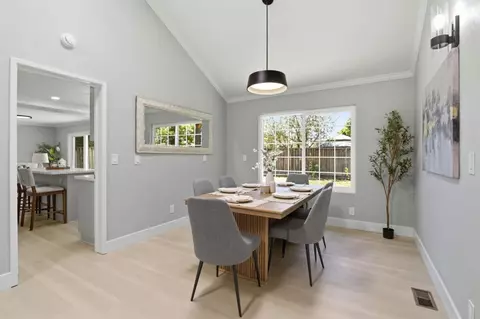Dining - 895 Del Vaile Ct, Milpitas, CA 95035 photo 1 of 2