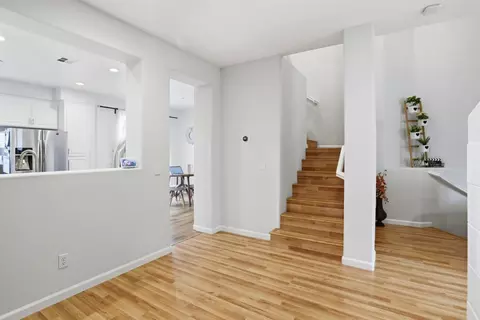 Entry Way - 70 Towne Cir, Mountain View, CA 94040 photo 4 of 4