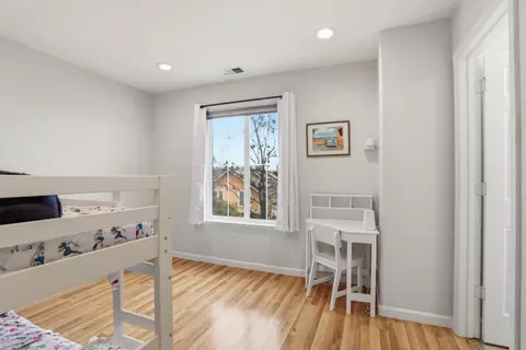 Bedroom - 70 Towne Cir, Mountain View, CA 94040 photo 6 of 8