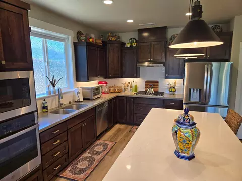 Kitchen - 3577 Laver St, Redding, CA 96002 photo 2 of 3