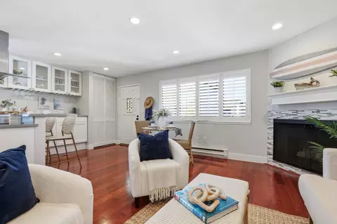 Living - 815 Balboa Ave 310, Capitola, CA 95010 photo 2 of 2