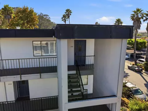 Exterior - 815 Balboa Ave 310, Capitola, CA 95010 photo 3 of 3