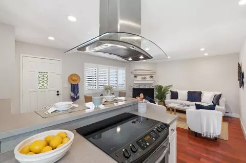 Kitchen - 815 Balboa Ave 310, Capitola, CA 95010 photo 4 of 5