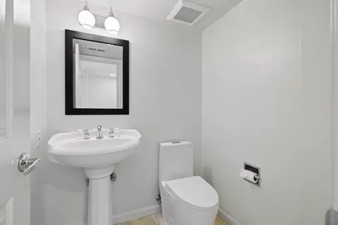 Bath - 92 Patrick Way, Half Moon Bay, CA 94019 photo 4 of 4