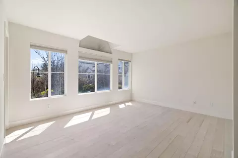 Living - 92 Patrick Way, Half Moon Bay, CA 94019 photo 9 of 10