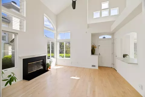 Living - 92 Patrick Way, Half Moon Bay, CA 94019 photo 4 of 10