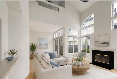 Living - 92 Patrick Way, Half Moon Bay, CA 94019 photo 2 of 7
