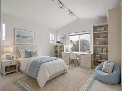 Bedroom - 92 Patrick Way, Half Moon Bay, CA 94019 photo 2 of 6