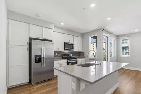 Kitchen - 1461 Currant Rd 30, Milpitas, CA 95035 photo 1 of 4