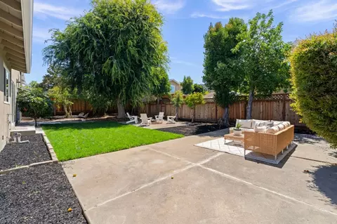 Exterior - 11113 Wilkinson Ave, Cupertino, CA 95014 photo 4 of 7