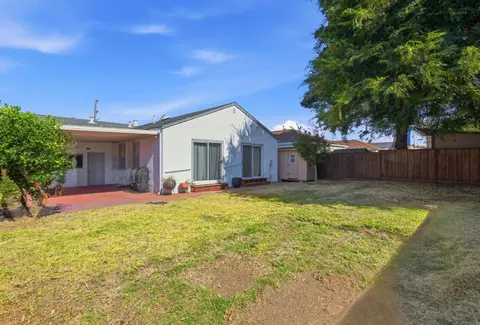 Exterior - 21968 Orange Ave, Castro Valley, CA 94546 photo 11 of 17