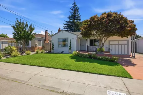 Exterior - 21968 Orange Ave, Castro Valley, CA 94546 photo 2 of 17