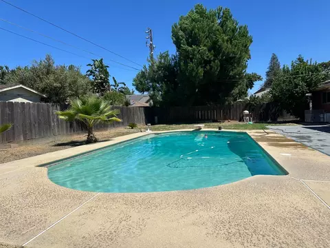 Krest St, Madera, CA 93637 photo 18