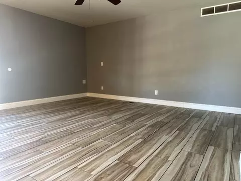 Krest St, Madera, CA 93637 photo 6