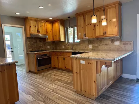 Krest St, Madera, CA 93637 photo 12