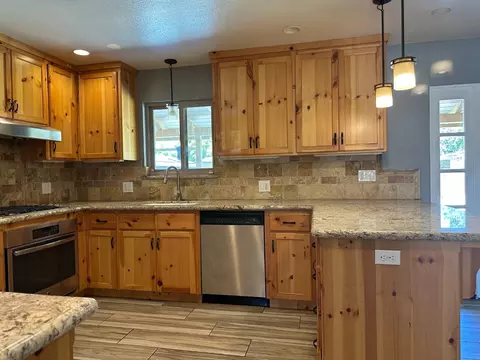 Krest St, Madera, CA 93637 photo 11