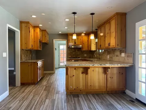 Krest St, Madera, CA 93637 photo 15