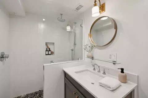 Bath - 520 Francisco Dr, Burlingame, CA 94010 photo 8 of 9