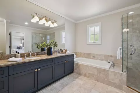 Bath - 520 Francisco Dr, Burlingame, CA 94010 photo 2 of 9