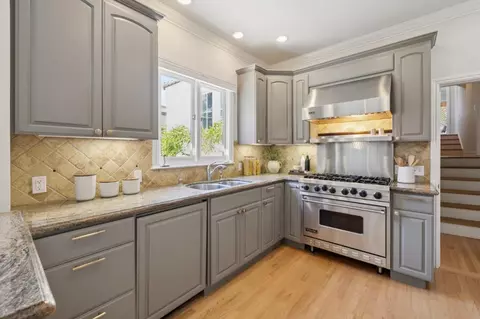 Kitchen - 520 Francisco Dr, Burlingame, CA 94010 photo 2 of 4