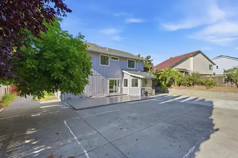 Exterior - 213 Wellfleet Dr, Vallejo, CA 94591 photo 5 of 7