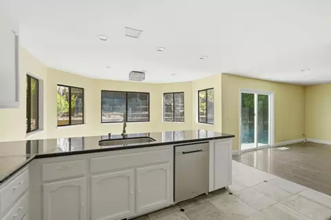 Kitchen - 213 Wellfleet Dr, Vallejo, CA 94591 photo 2 of 2