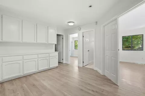 Entry Way - 213 Wellfleet Dr, Vallejo, CA 94591 photo 2 of 2