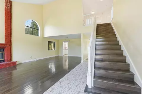 Living - 213 Wellfleet Dr, Vallejo, CA 94591 photo 1 of 4