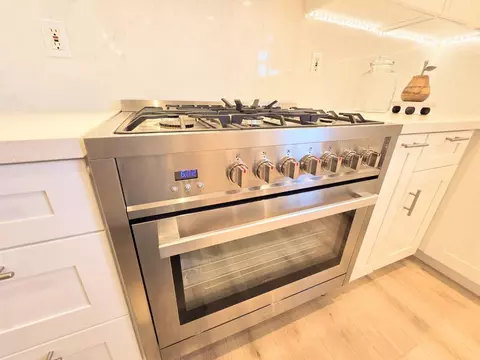 Kitchen - 200 Kamson Way, Campbell, CA 95008 photo 4 of 4