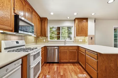 Kitchen - 360 Carrera Cir, Aptos, CA 95003 photo 4 of 4