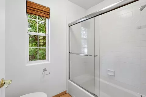 Bath - 360 Carrera Cir, Aptos, CA 95003 photo 5 of 5