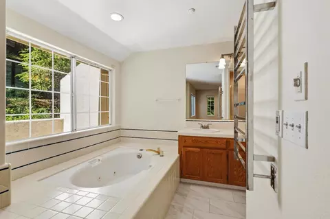 Bath - 360 Carrera Cir, Aptos, CA 95003 photo 1 of 5