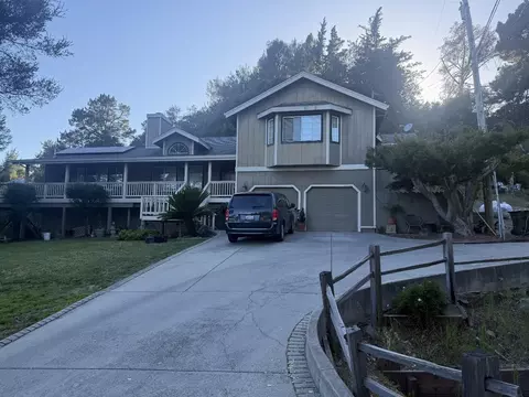 17 Enos Ln, Watsonville, CA 95076 photo 1