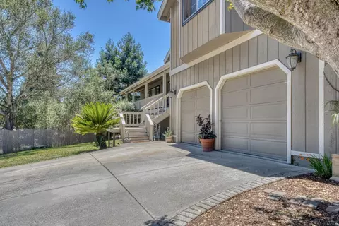 Exterior - 17 Enos Ln, Watsonville, CA 95076 photo 2 of 7