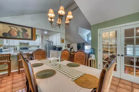 Dining - 17 Enos Ln, Watsonville, CA 95076 photo 2 of 2