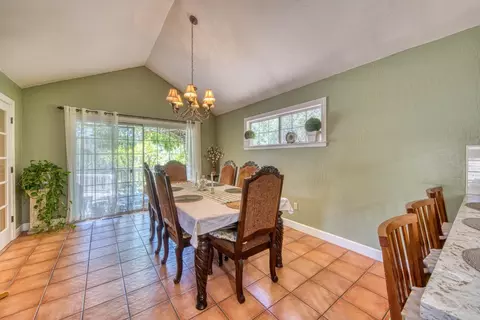 Dining - 17 Enos Ln, Watsonville, CA 95076 photo 1 of 2