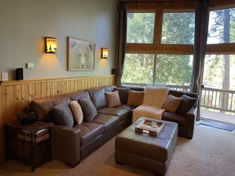 Living - 2320 Mustang Rd, Arnold, CA 95223 photo 2 of 4