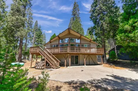 Exterior - 2320 Mustang Rd, Arnold, CA 95223 photo 2 of 11